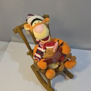 Disney Gemmy Animated Tigger Rocking with Roo Twas the Night Before Christmas